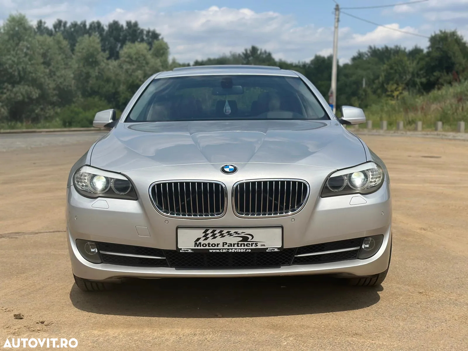 BMW Seria 5 520d Aut. BluePerformance - 11