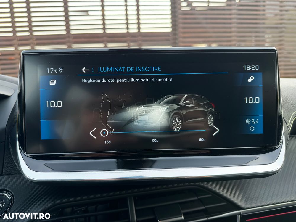 Peugeot 2008 PureTech 130 EAT8 GT - 30