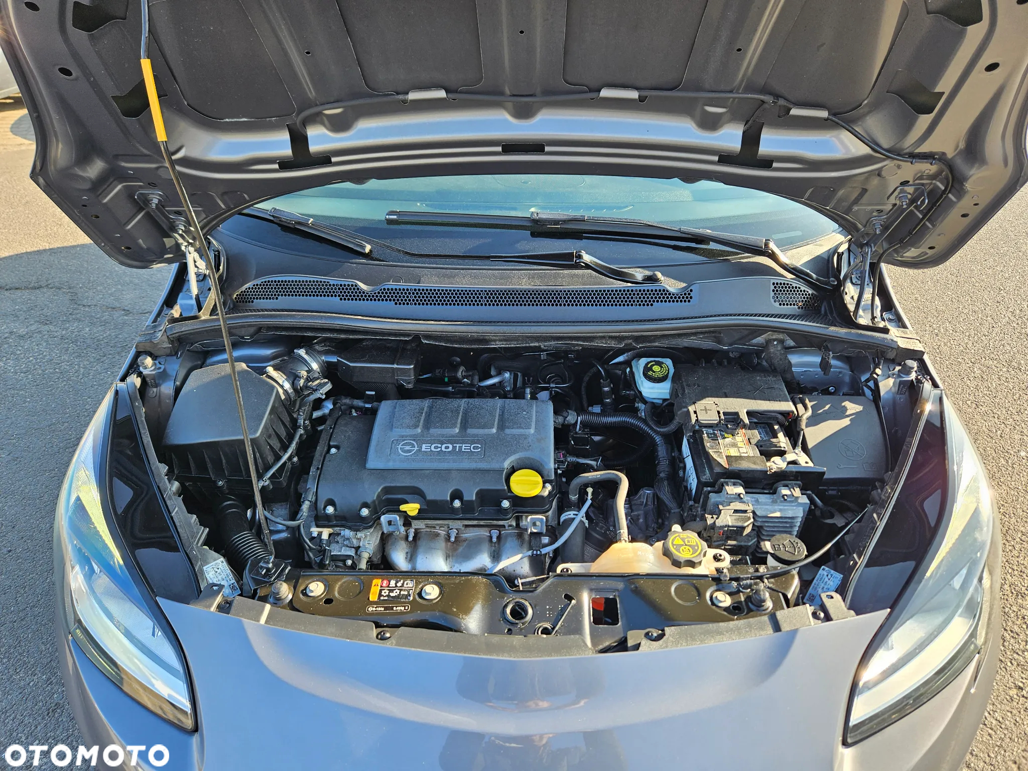 Opel Corsa 1.4 Essentia - 11