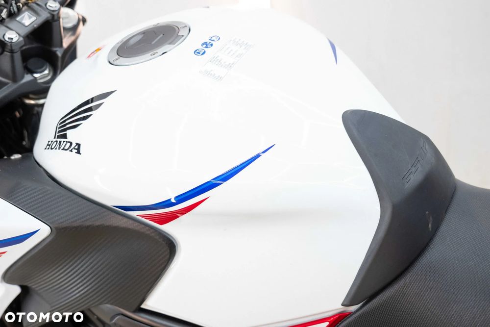 Honda CB - 25
