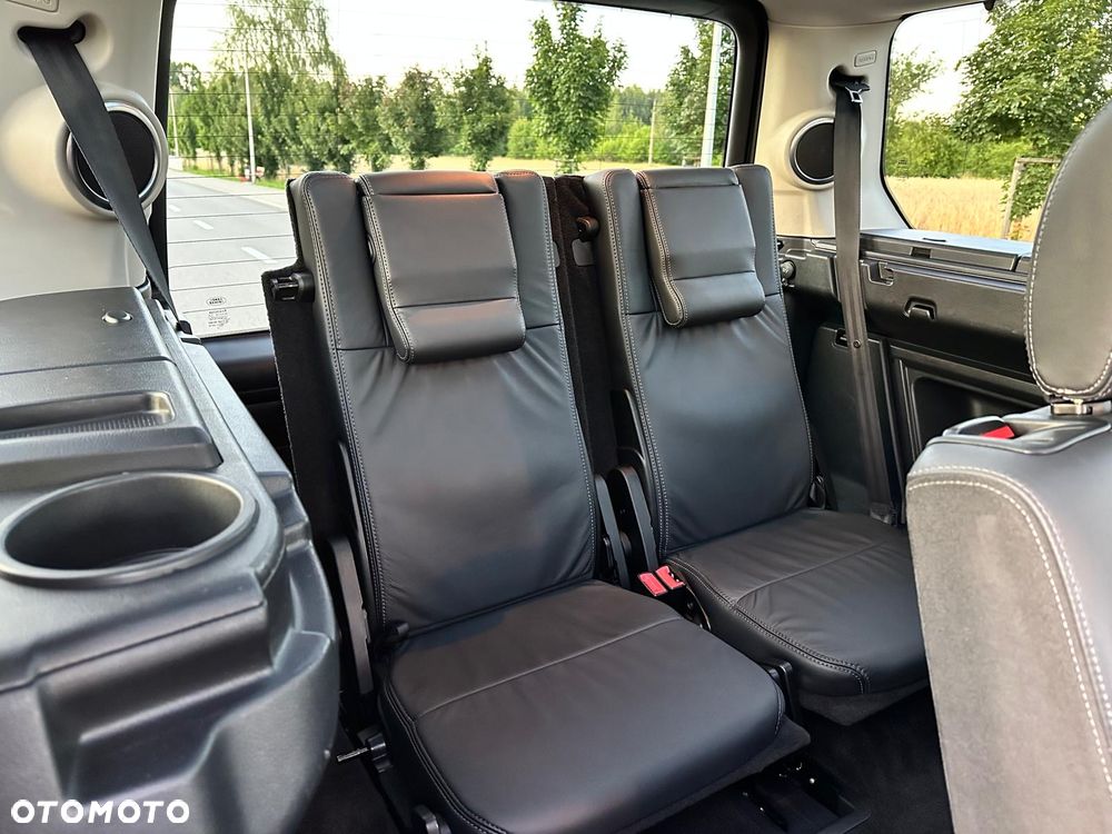 Land Rover Discovery 3.0SD V6 HSE - 35