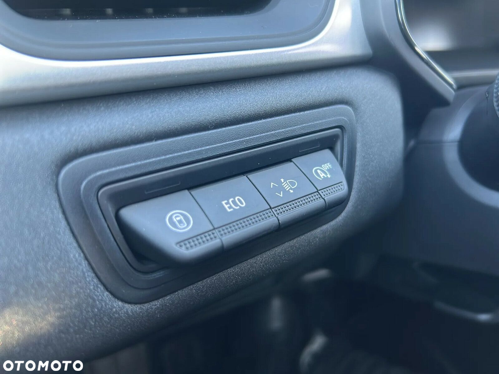 Mitsubishi ASX - 20