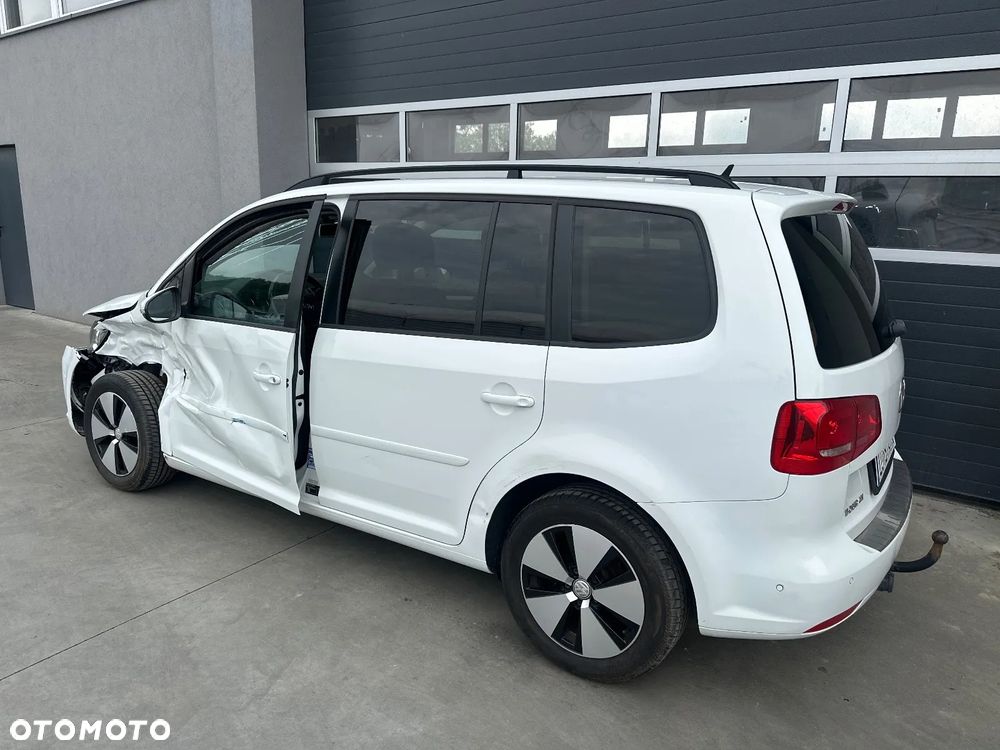 Volkswagen Touran - 5