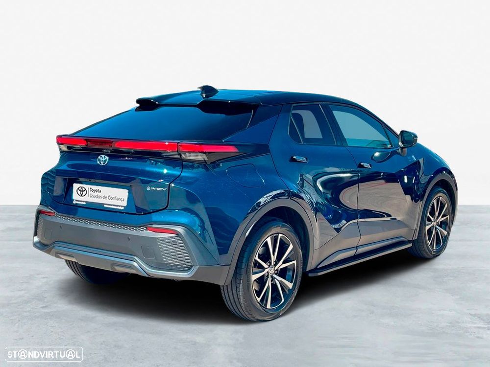 Toyota C-HR 2.0 HDF Plug-in Square Collection - 17