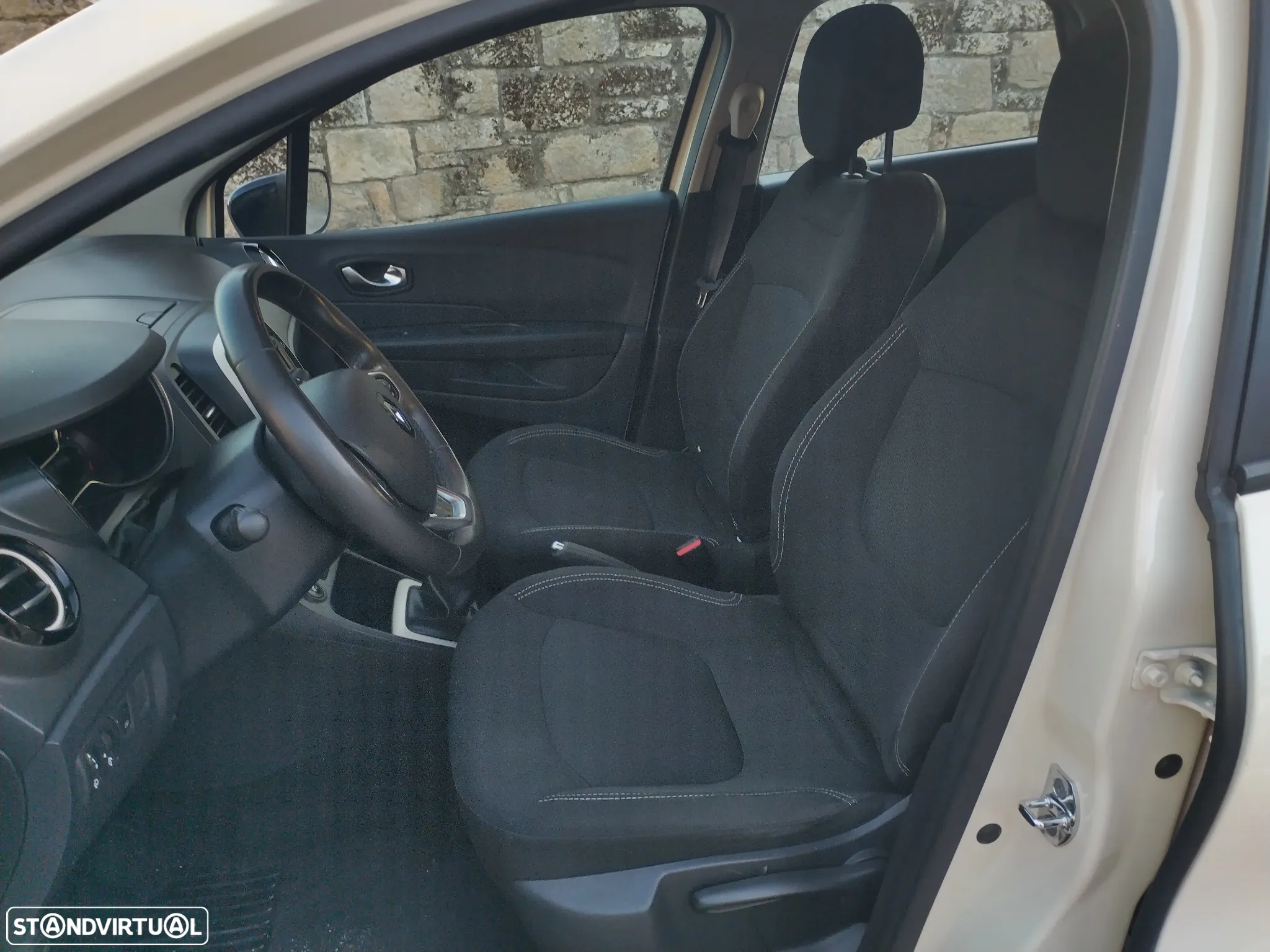 Renault Captur 0.9 TCE Exclusive - 13