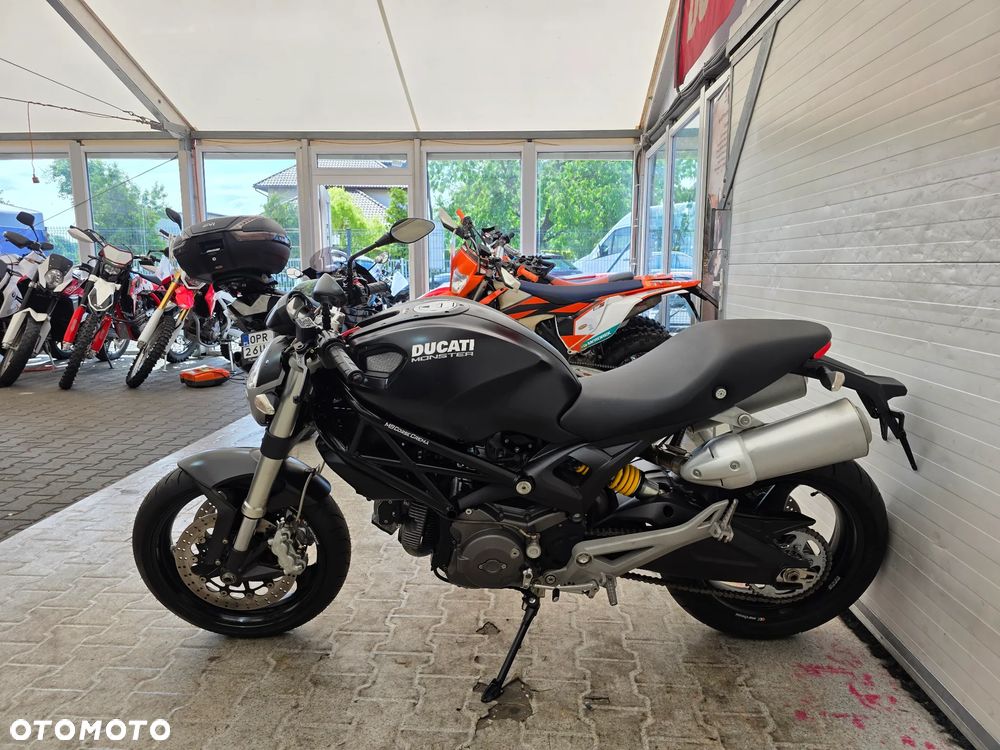 Ducati Monster - 8