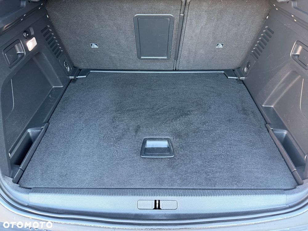 Peugeot 3008 1.5 BlueHDi GT S&S EAT8 - 26