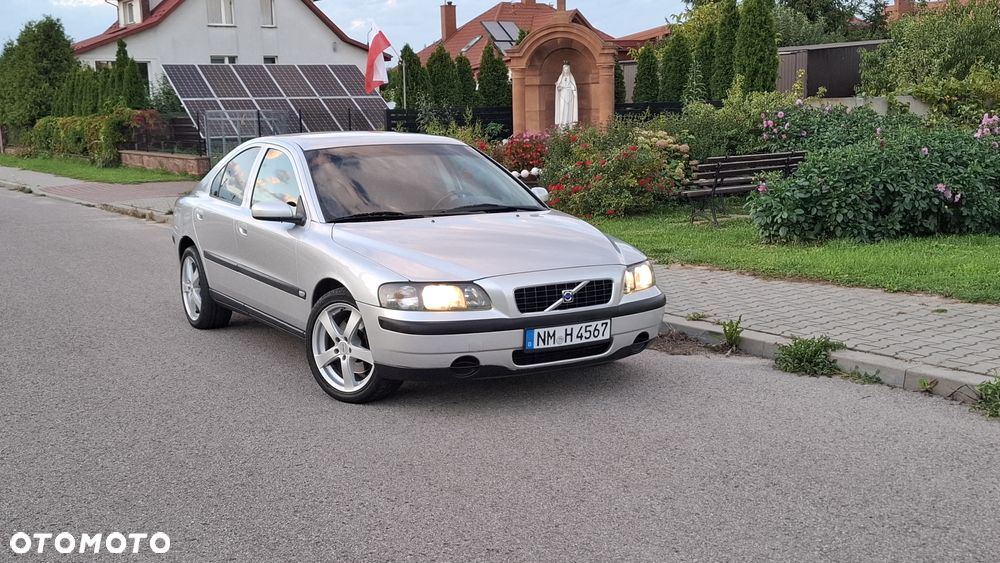 Volvo S60 2.4 Momentum - 4