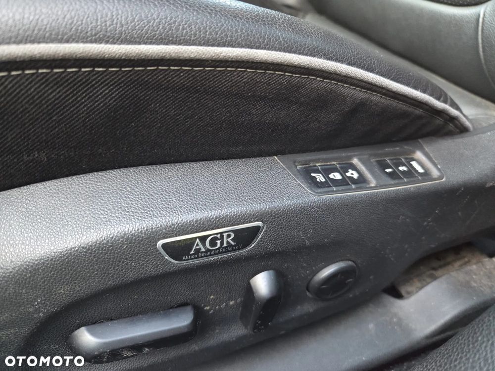 Opel Astra 1.6 CDTI Elite S&S - 9