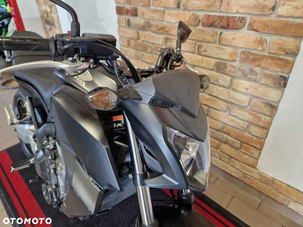 Honda CB - 35