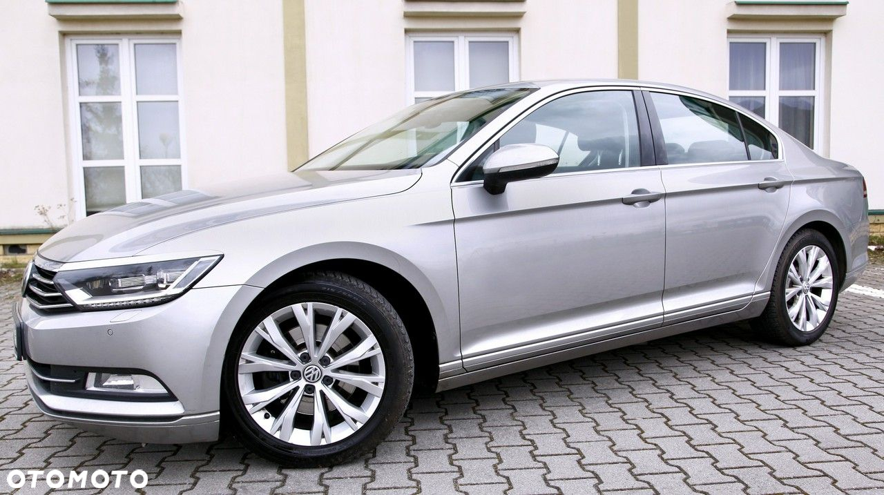 Volkswagen Passat 1.8 TSI BMT Comfortline - 22
