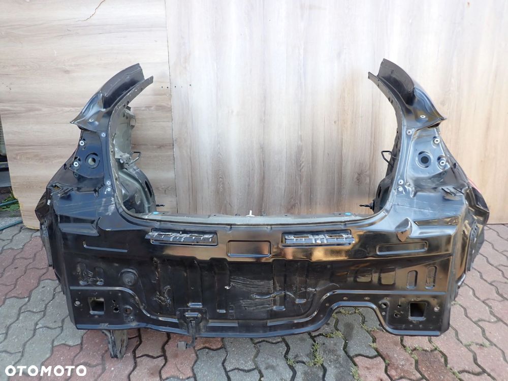 HYUNDAI VELOSTER 11-18 BŁOTNIK TYLNY PAS TYLNY WANNA - 1