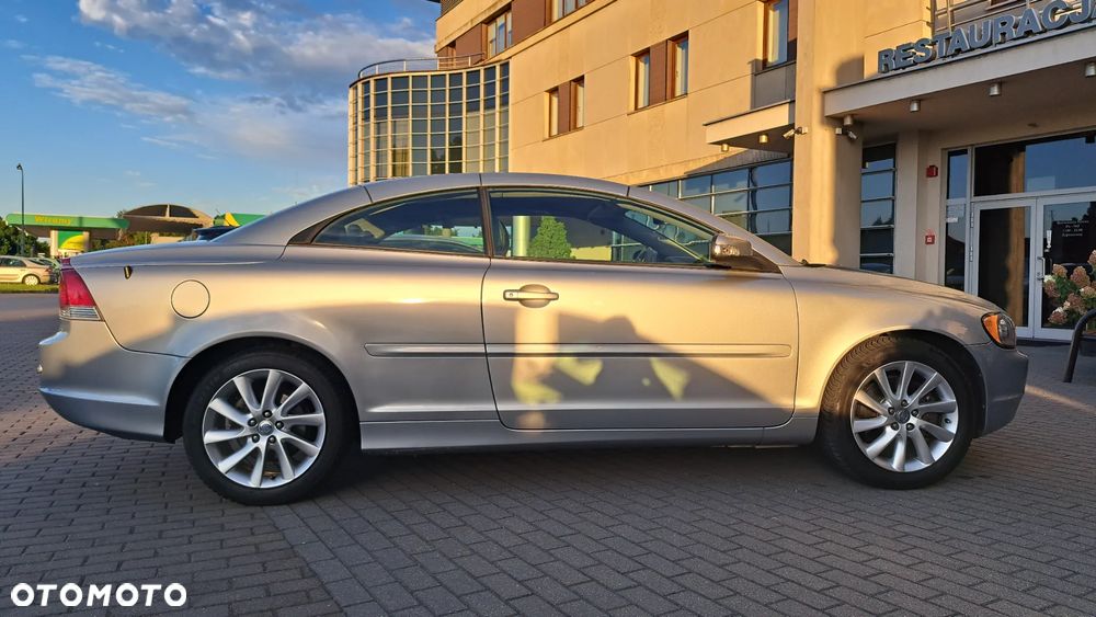 Volvo C70 2.0D Momentum - 5