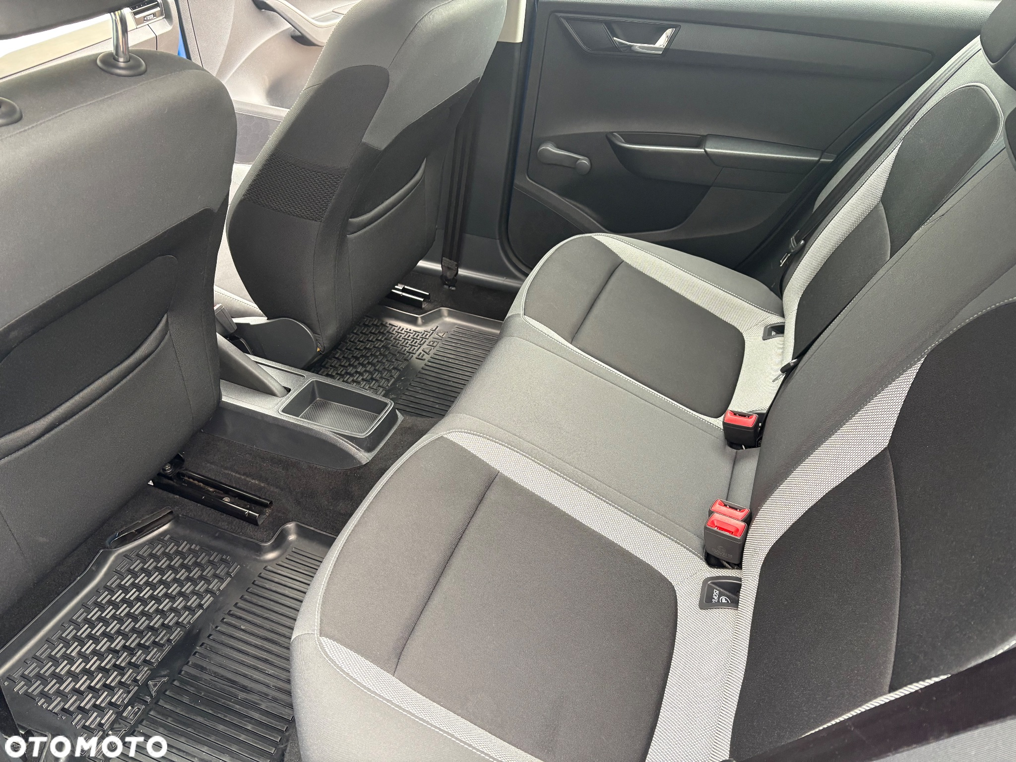 Skoda Fabia 1.2 TSI Active - 6