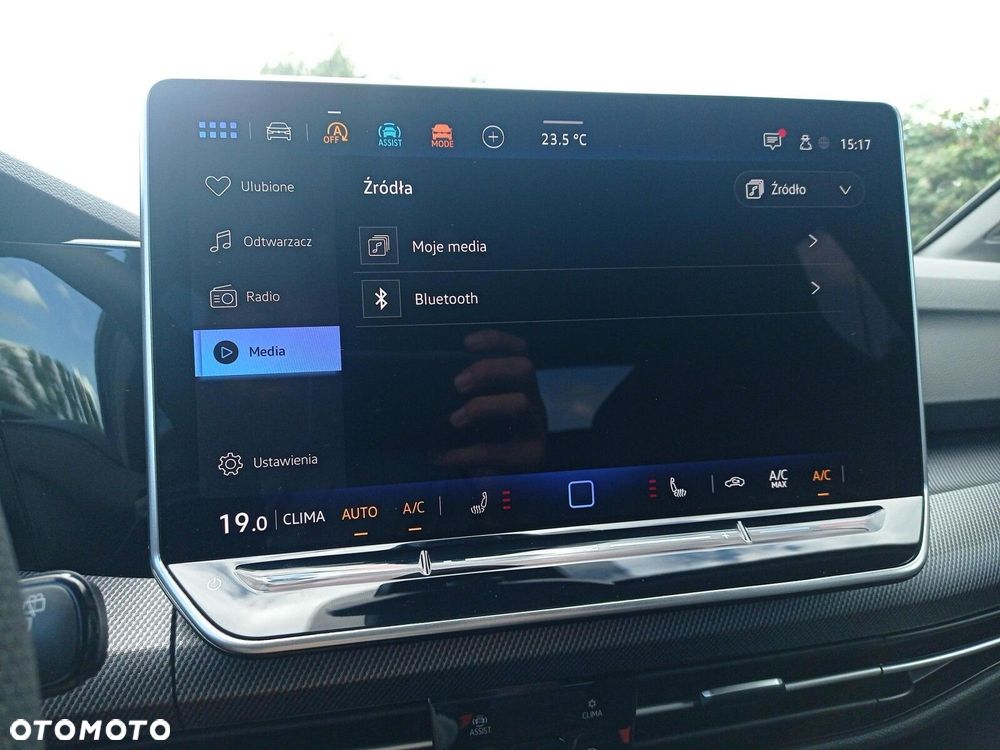 Volkswagen Golf - 34