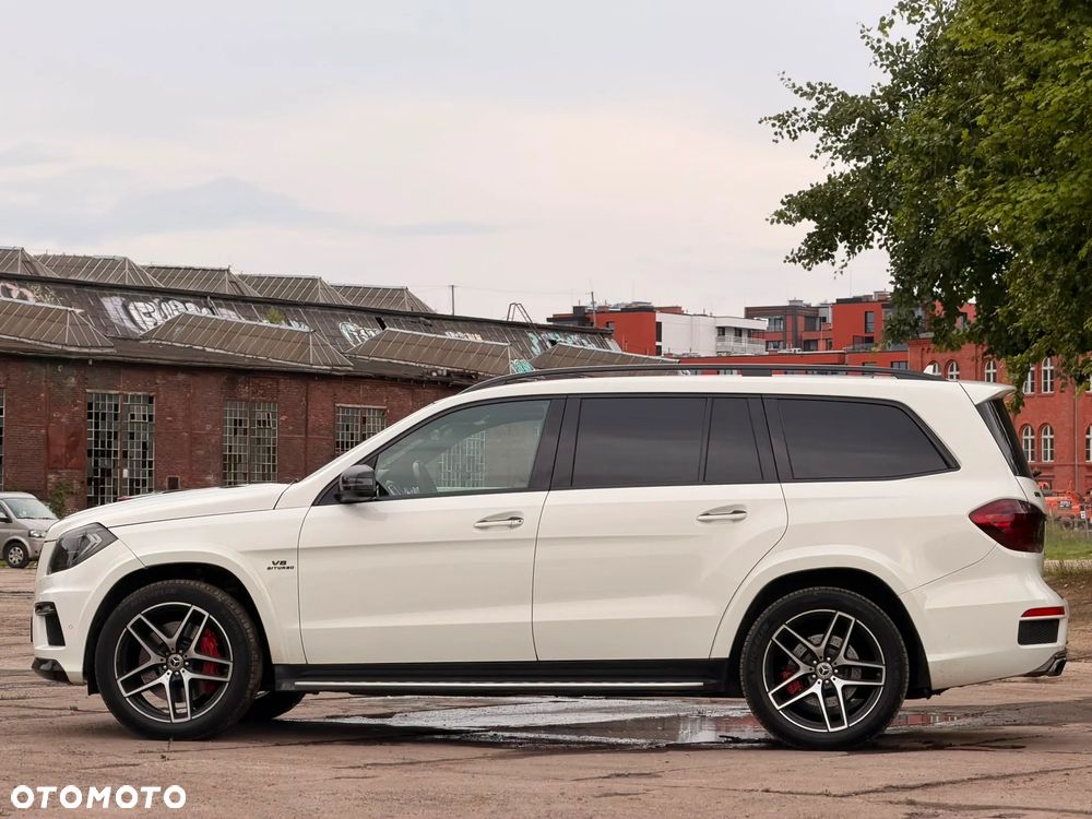 Mercedes-Benz GL 63 AMG - 1