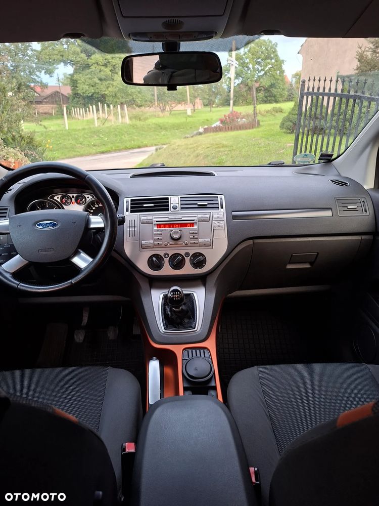 Ford Kuga 2.0 TDCi Titanium - 8