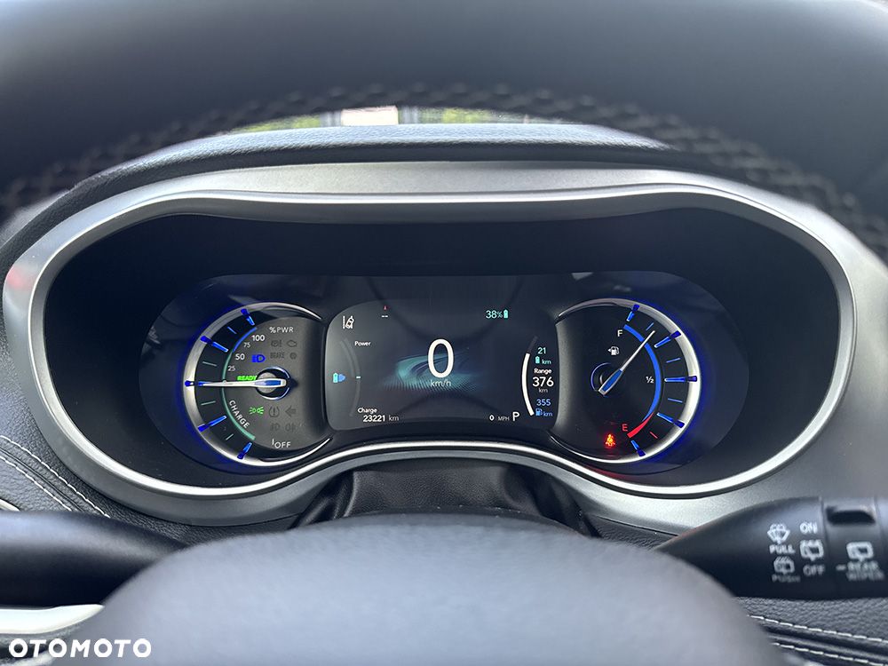 Chrysler Pacifica - 23