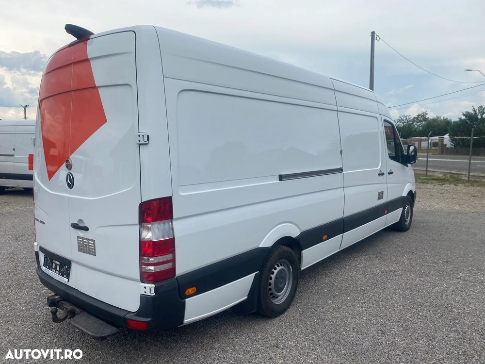 Mercedes-Benz Sprinter - 5