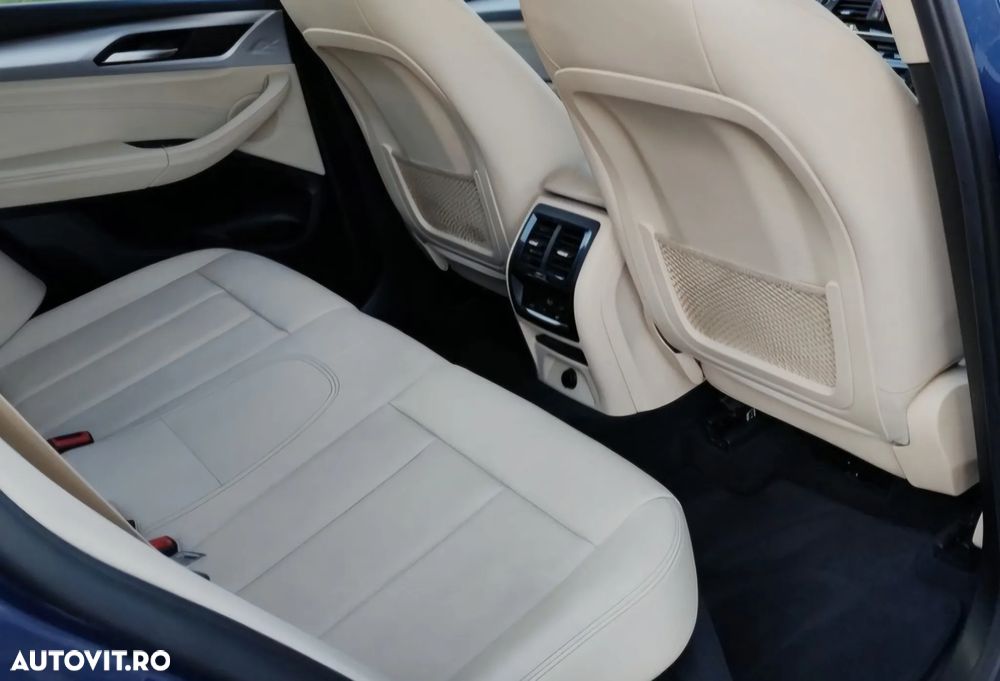 BMW X3 xDrive20d AT Advantage - 20