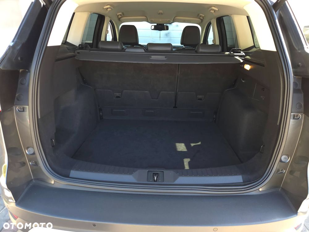 Ford Kuga 2.0 TDCi 4x4 Titanium - 39