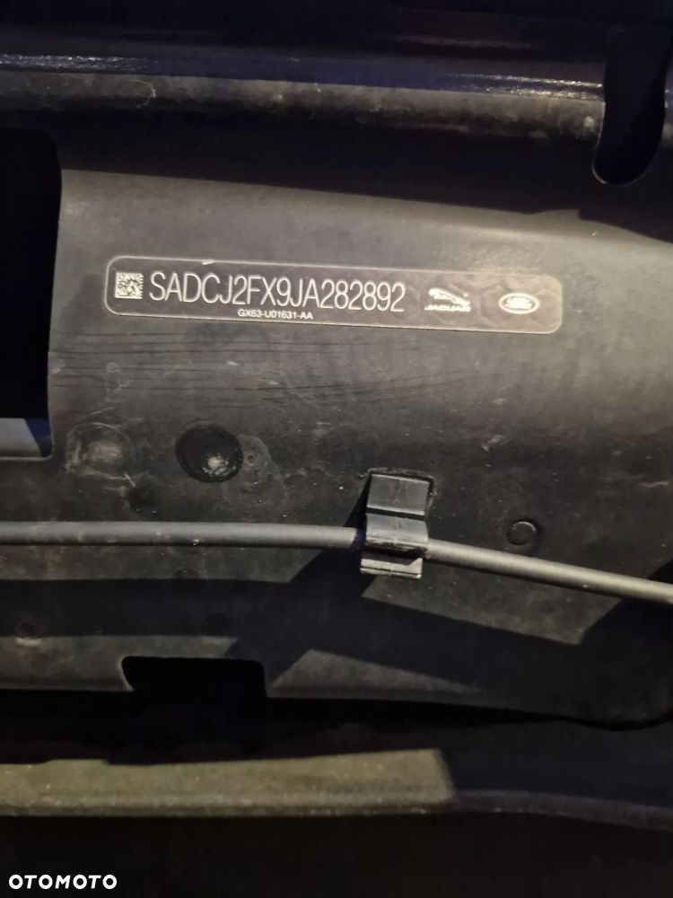 Jaguar F-Pace 2.0 i4P AWD Prestige - 29