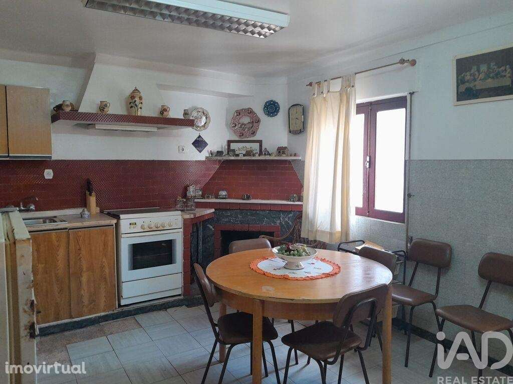 Casa / Villa T3 em Cortes do Meio de 195,00 m2 - Grande imagem: 3/18