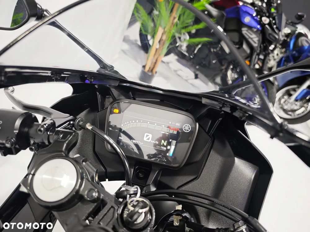 Yamaha YZF - 5