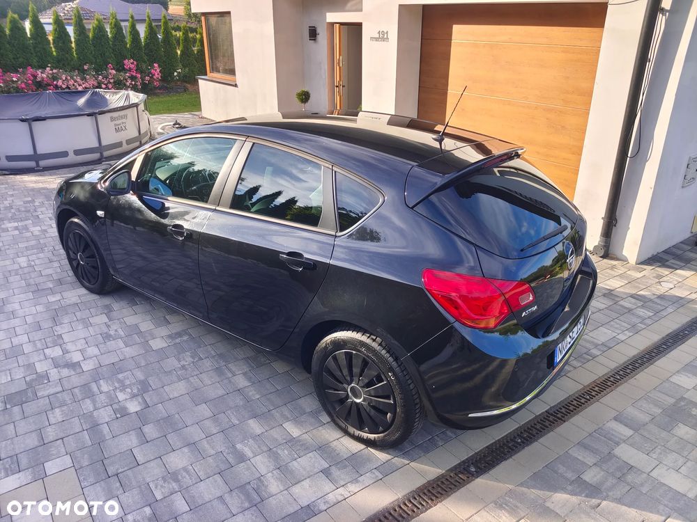 Opel Astra 1.4 T Cosmo - 16