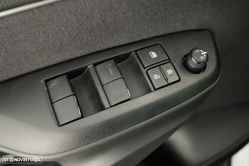 Toyota Yaris Cross 1.5 HDF Comfort - 19