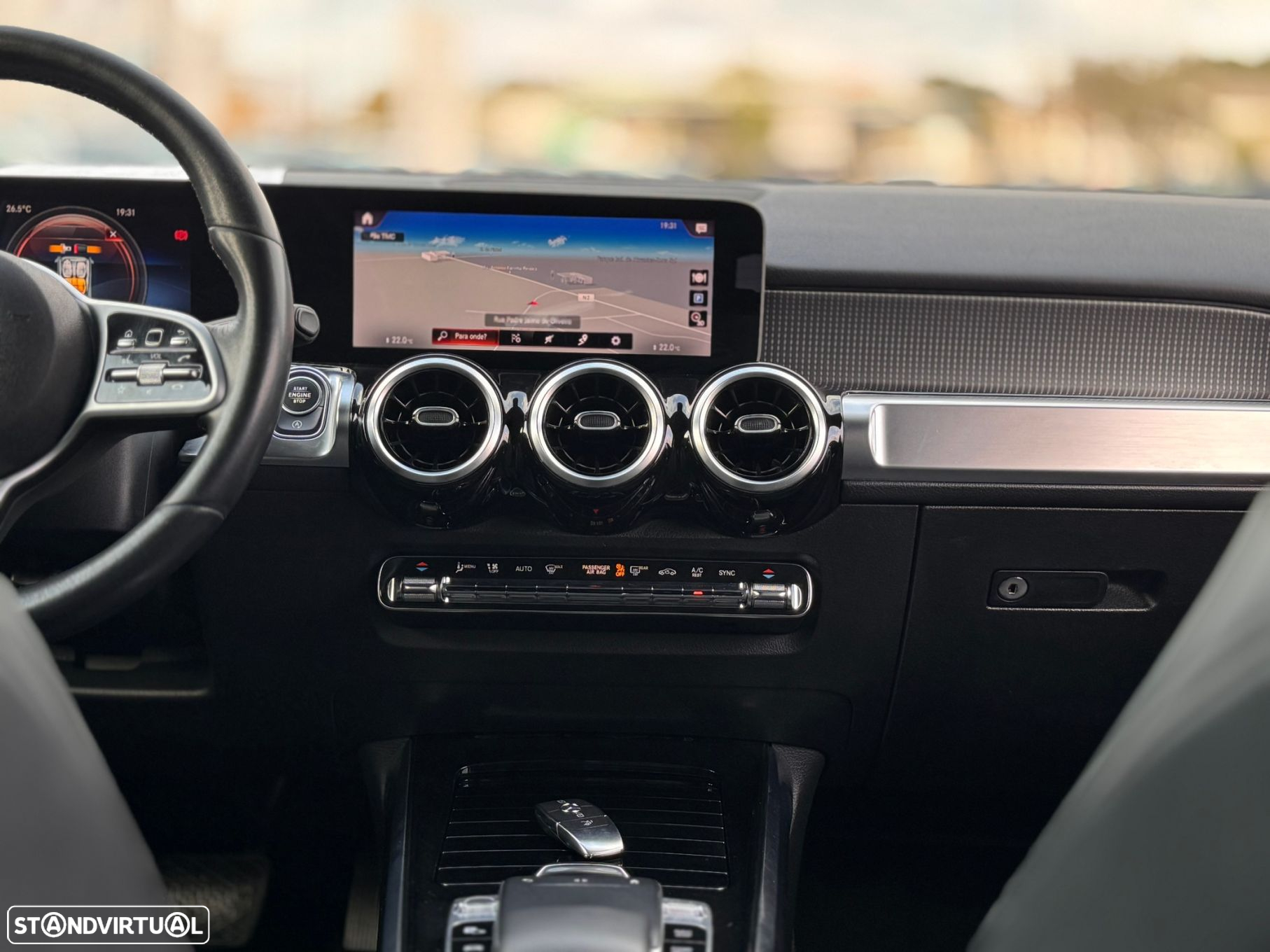 Mercedes-Benz GLB 180 d Progressive - 17