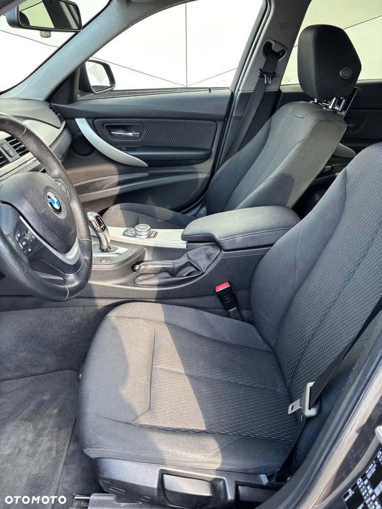 BMW Seria 3 320d Advantage - 18
