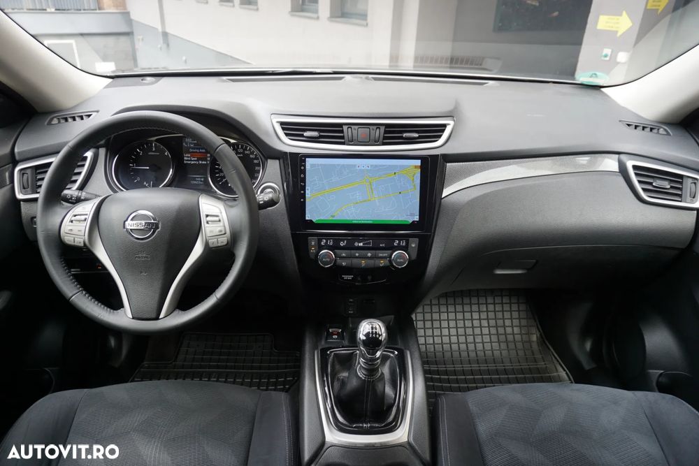 Nissan X-Trail 1.6 dCi ALL-MODE 4x4i Tekna - 3