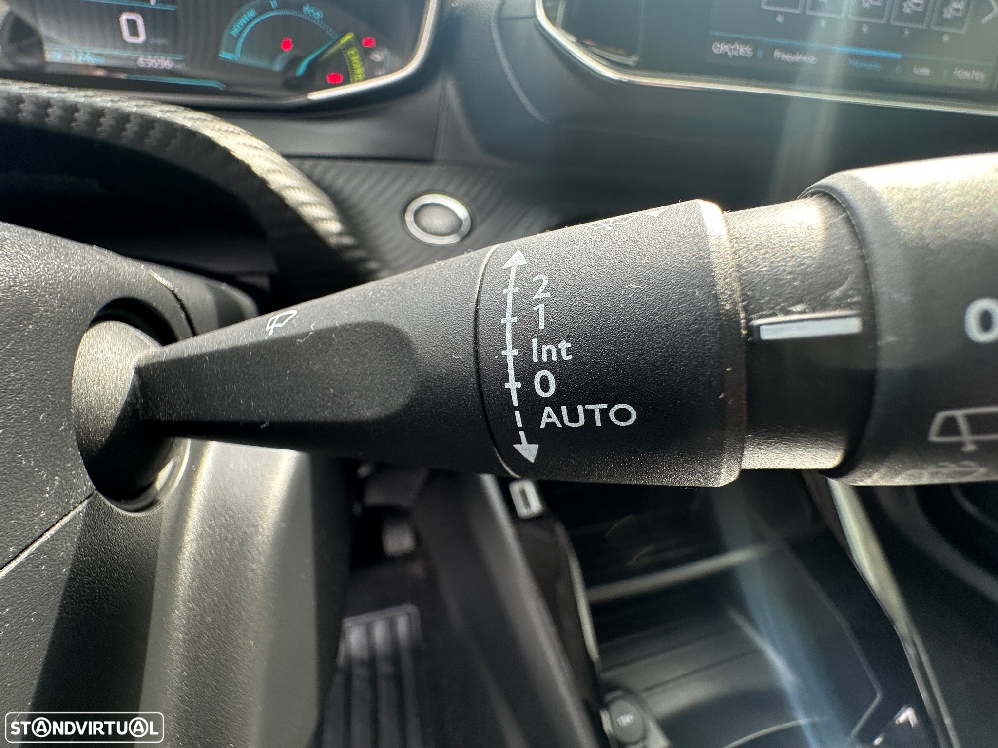 Peugeot e-2008 - 19