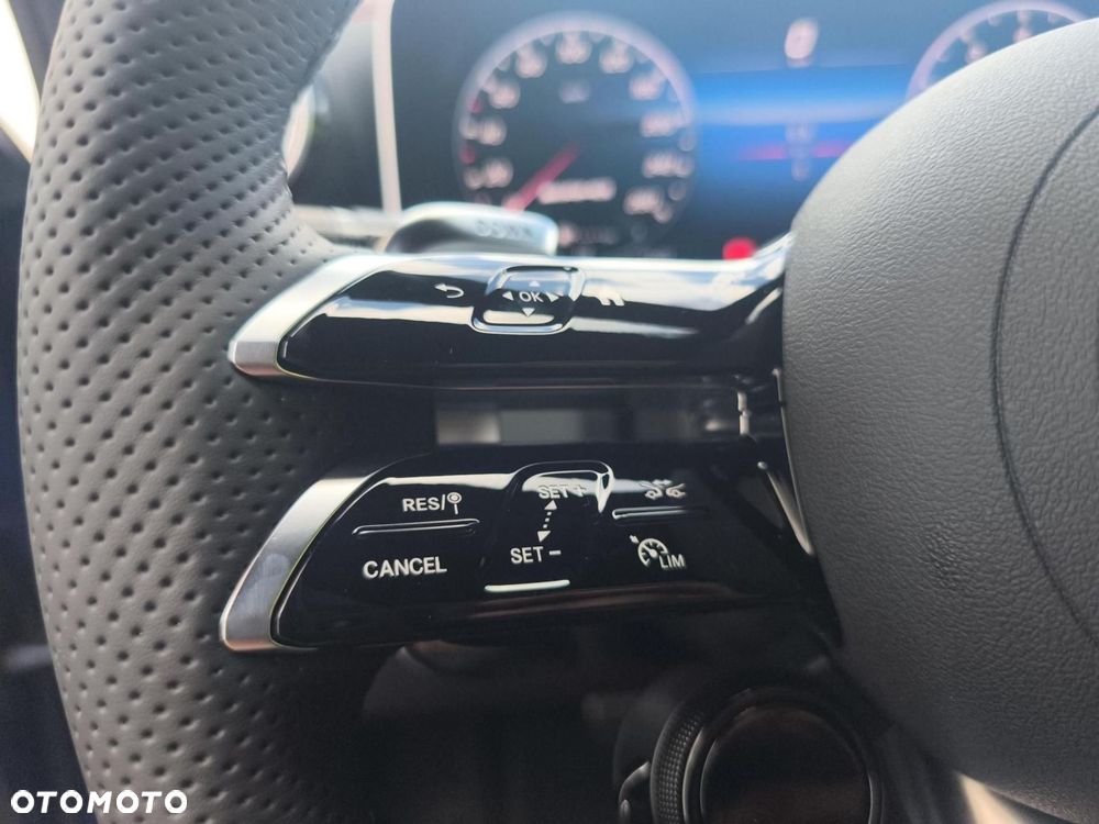 Mercedes-Benz GLC - 16