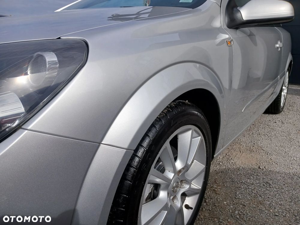 Opel Astra GTC 1.6 Sport - 19
