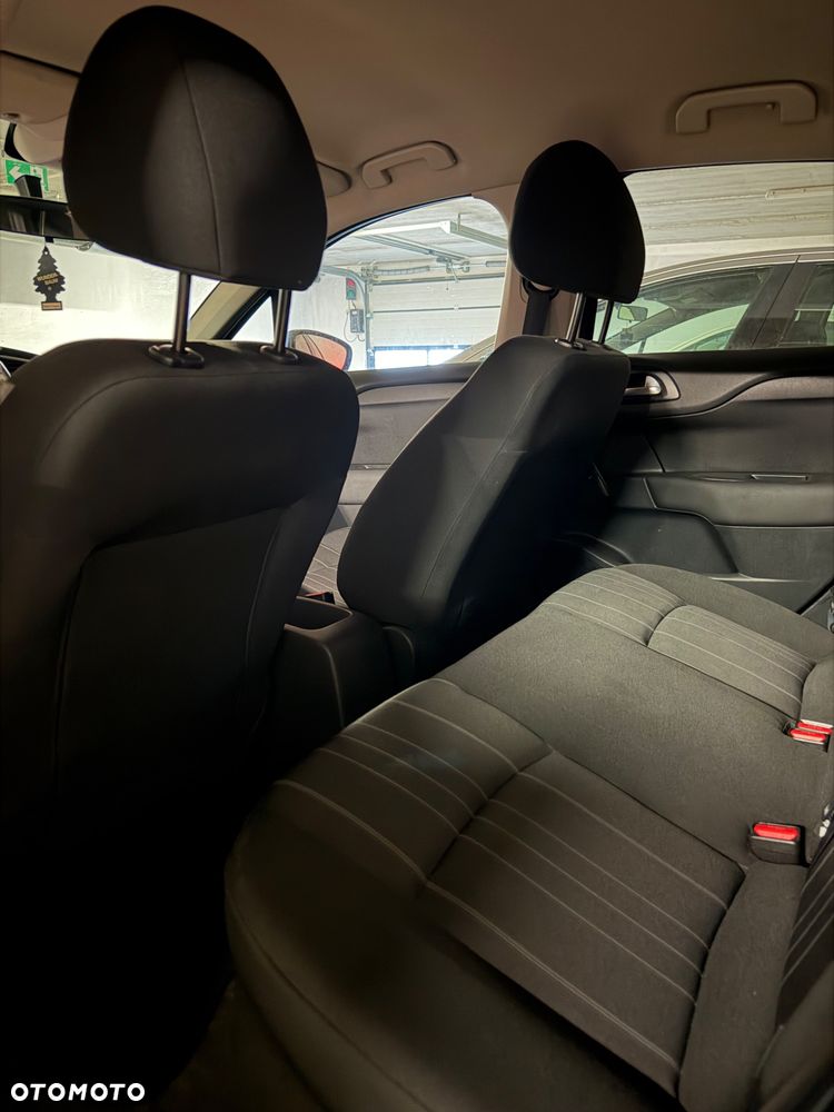 Citroën C4 HDi 90 Attraction - 5