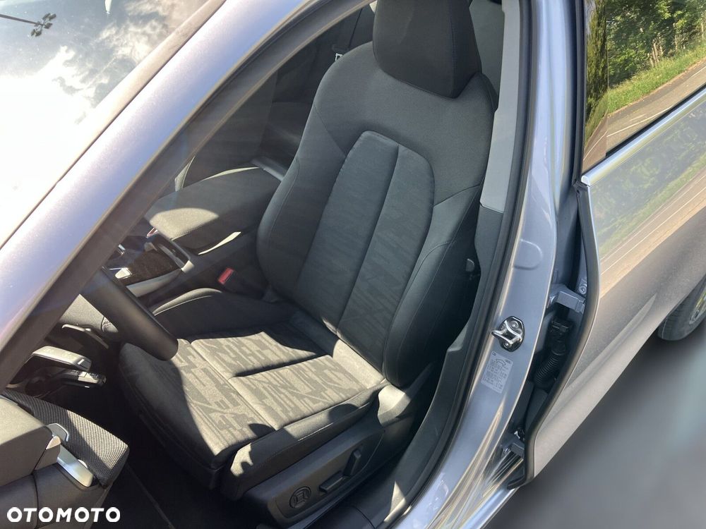 Audi A6 Avant - 11
