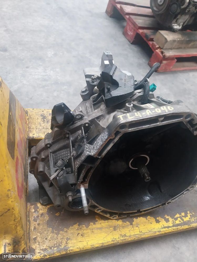 Caixa velocidades Renault Megane 2011 Ref: TL4 040 - 4