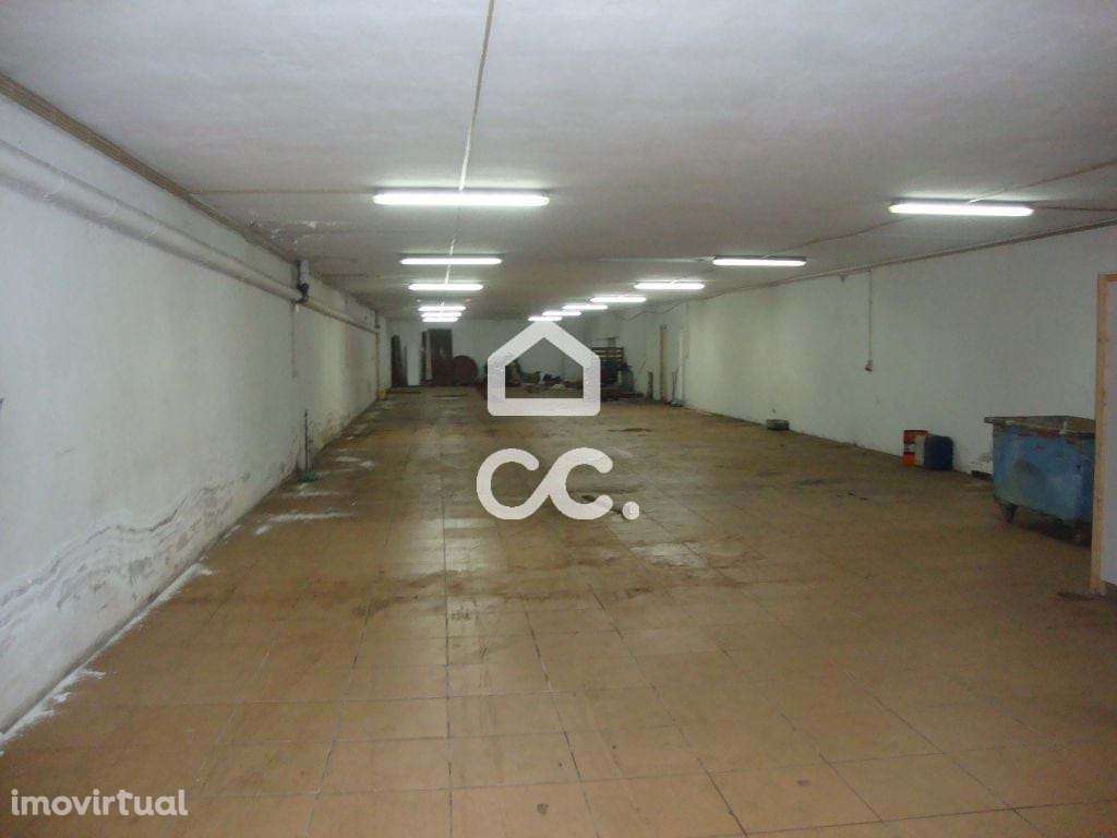 Armazém em Oliveira Santa Maria - Grande imagem: 5/9