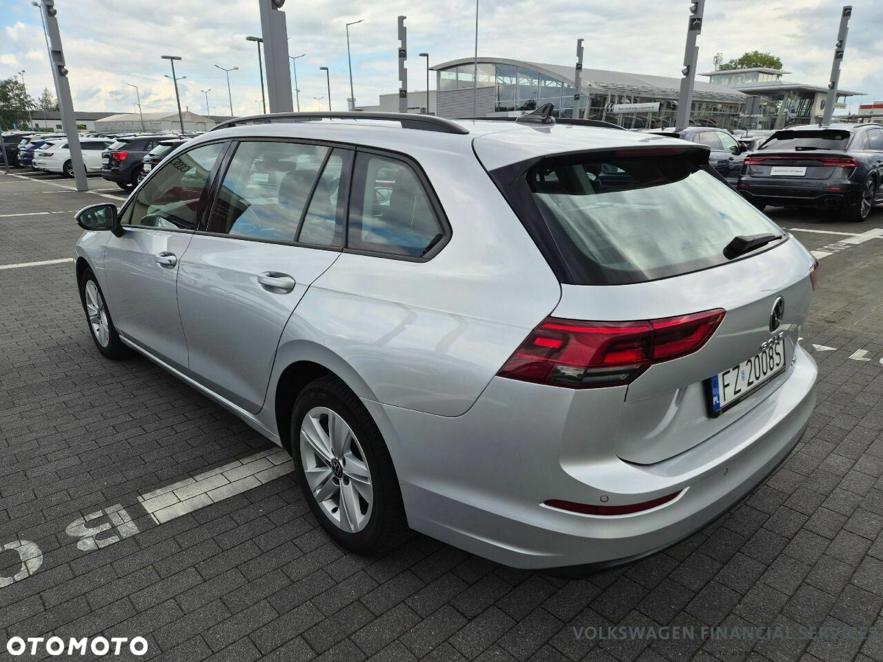 Volkswagen Golf - 4