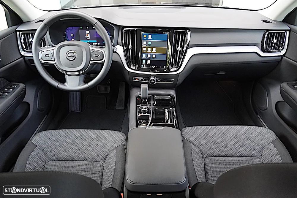 Volvo V60 2.0 T6 AWD TE Core - 28
