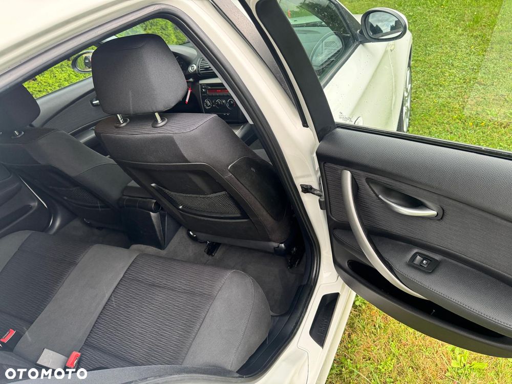 BMW Seria 1 118d DPF Edition Lifestyle - 25