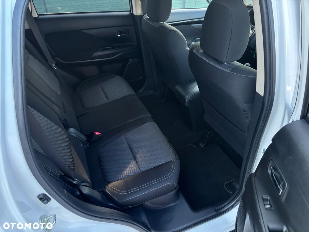 Mitsubishi Outlander 2.0 2WD Diamant - 20