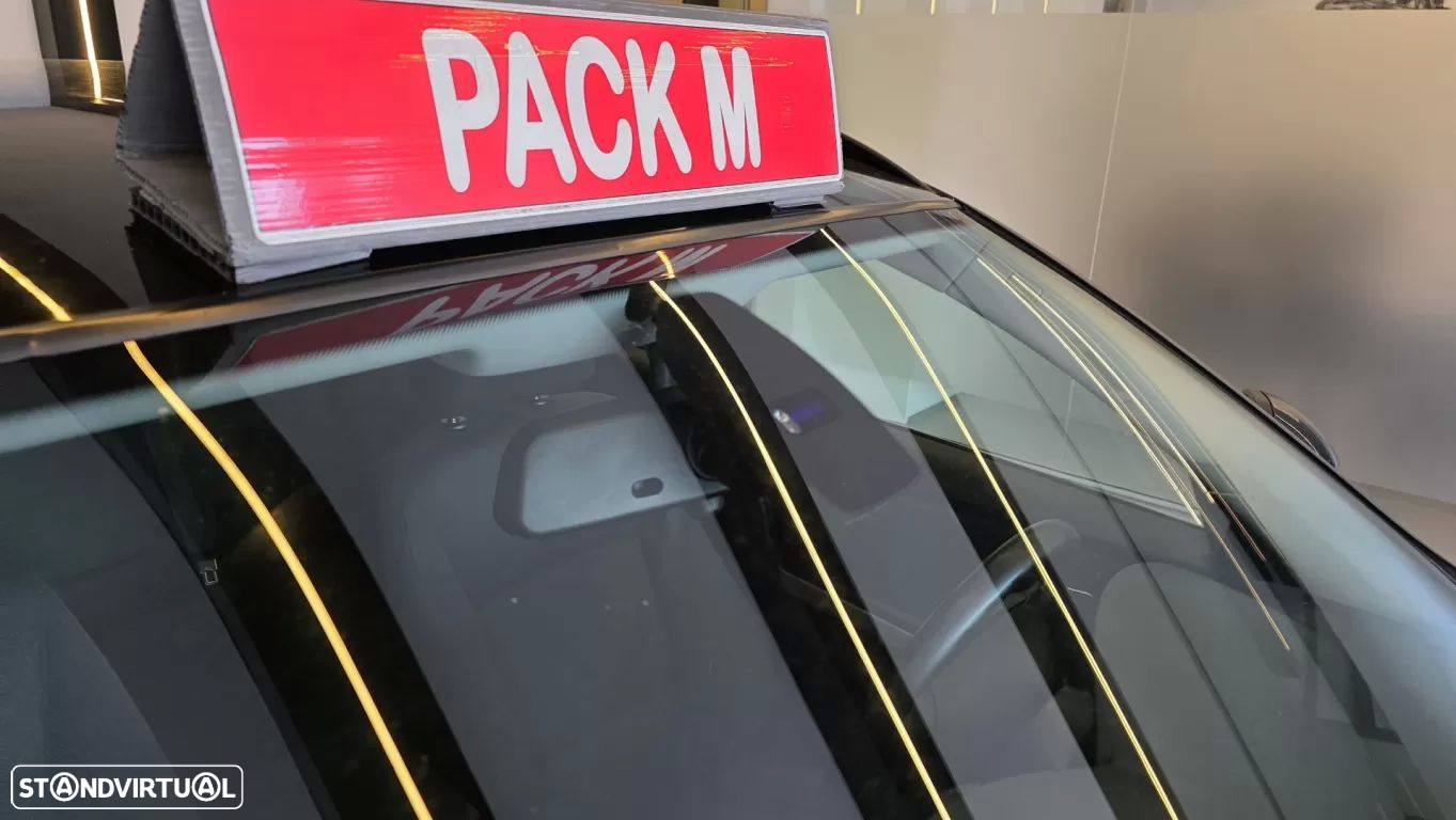 BMW 318 d Touring Navigation Sport - 21