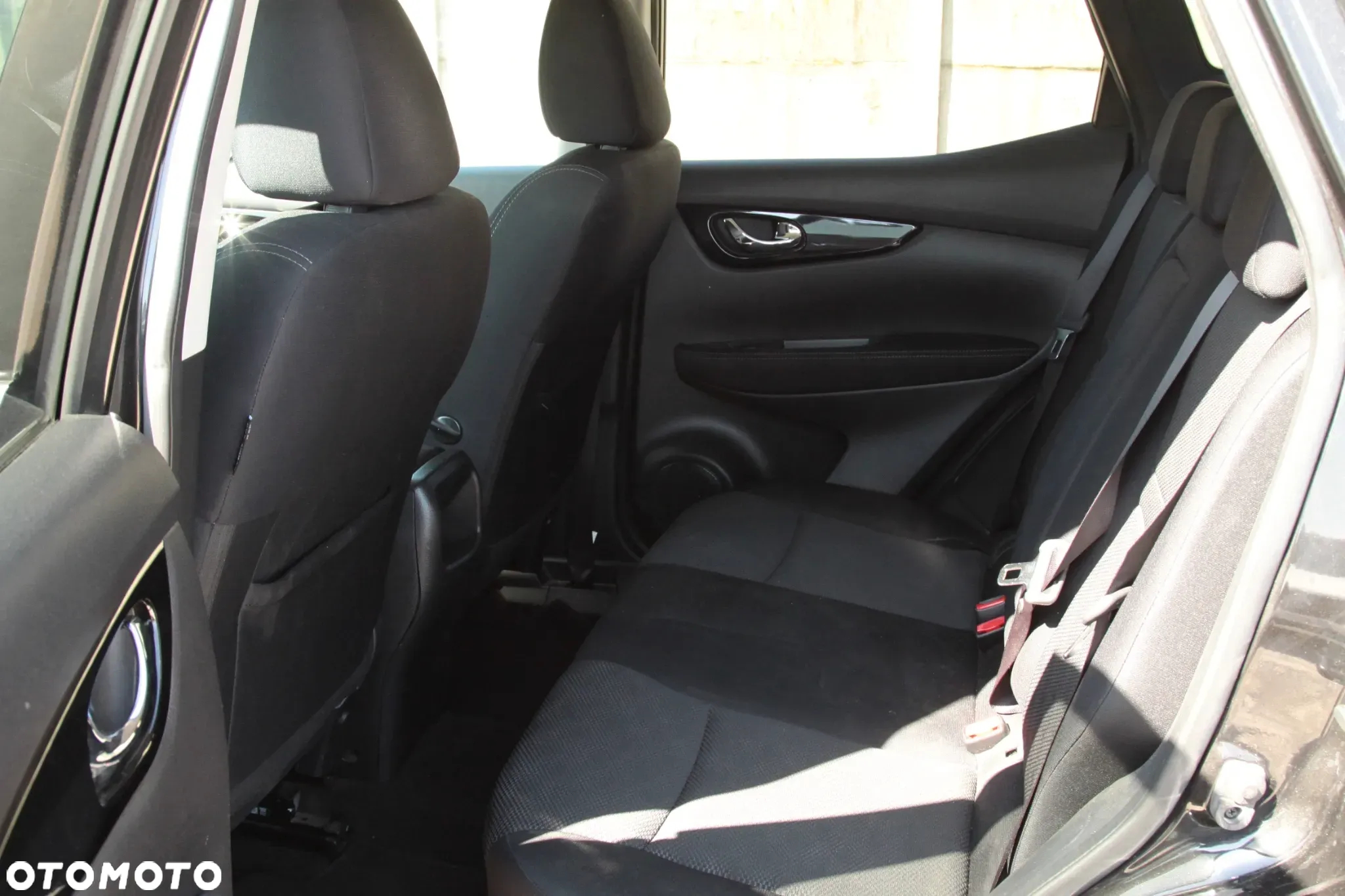Nissan Qashqai 1.6 dCi TEKNA - 22