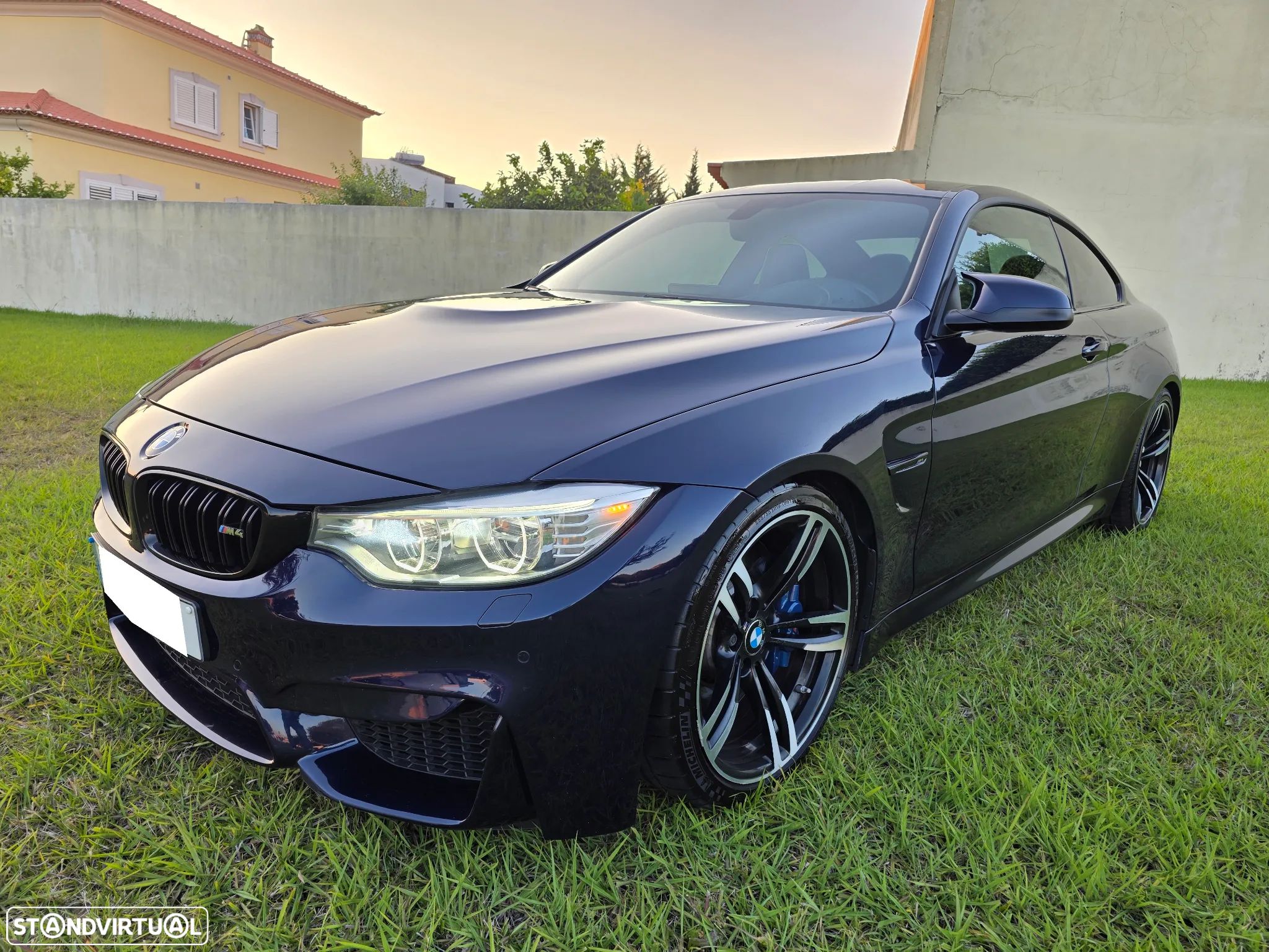 BMW M4 Auto - 1
