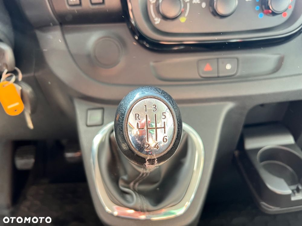 Opel Vivaro - 33