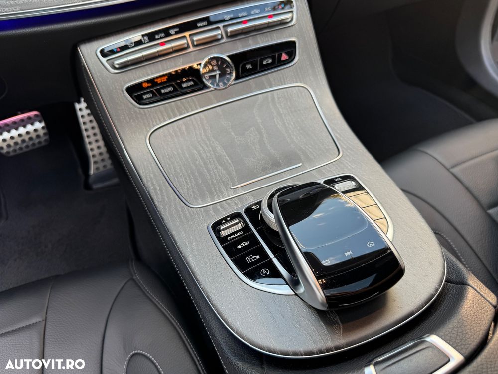 Mercedes-Benz CLS 350 d 4MATIC 9G-TRONIC AMG Line - 22