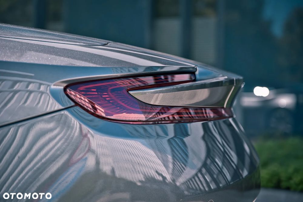 Aston Martin DB11 V8 Volante - 21